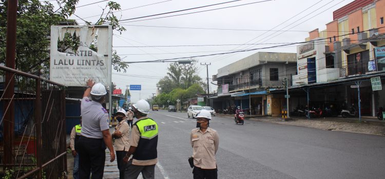 Monitoring dan Evaluasi Lokasi Kawasan Tertib Lalu Lintas dan Kampung Tertib Lalu Lintas oleh Forum Lalu Lintas dan Angkutan Jalan Kabupaten Belitung